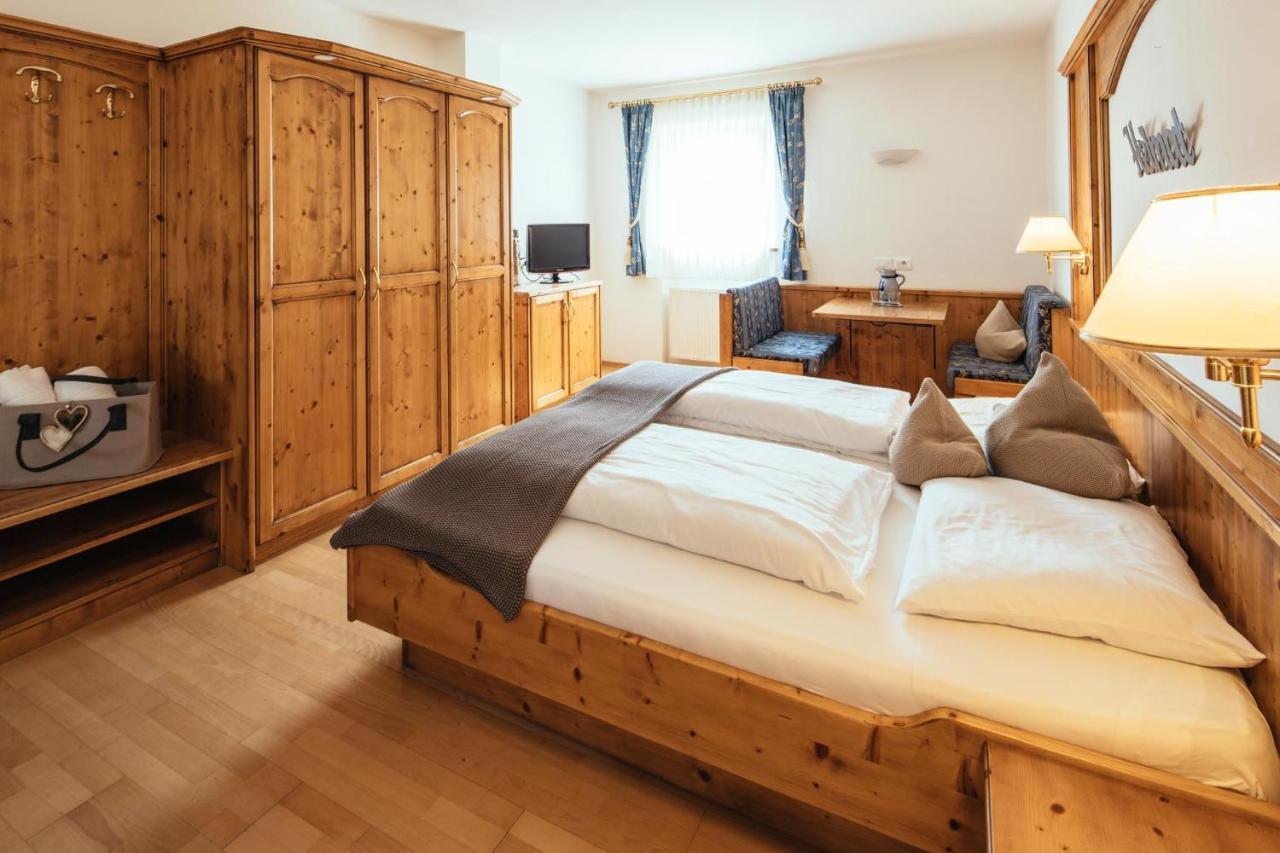 Hotel Tirolerhof à San Leonardo in Passiria Extérieur photo